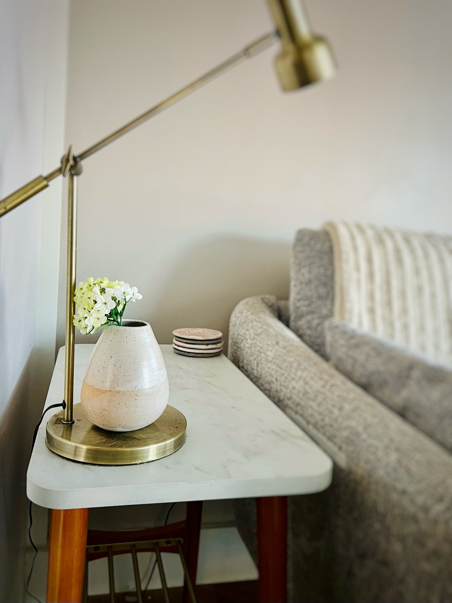 Handmade Criss-Cross Wide-Bottom Bud Vase – Unique Ceramic Vase with Color Options