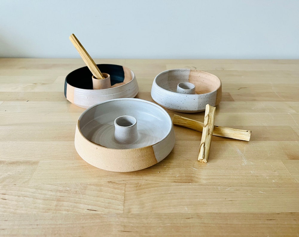 Ceramic Angled Incense Burner Tray – Handmade Holder for Palo Santo, Sage, Essential Oils, Boho Gift, Spiritual Home Decor