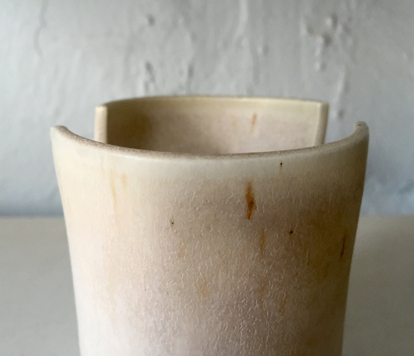 Handmade ceramic sponge holder for kitchen in modern white and pearl.