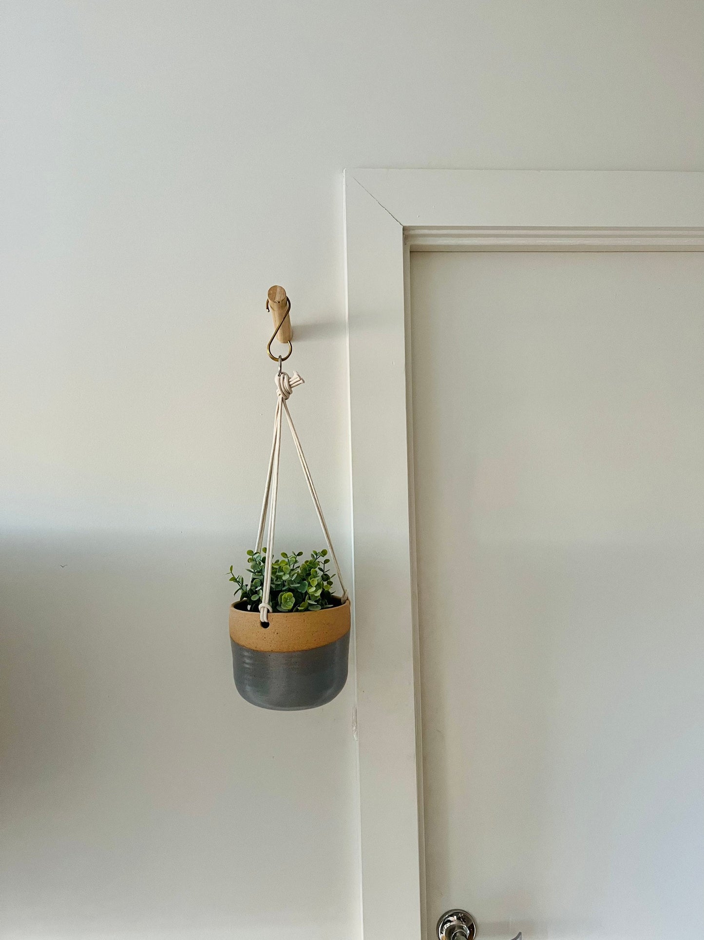 Limited Edition- Hanging Planter with Drainage Hole - Ceramic - Gray