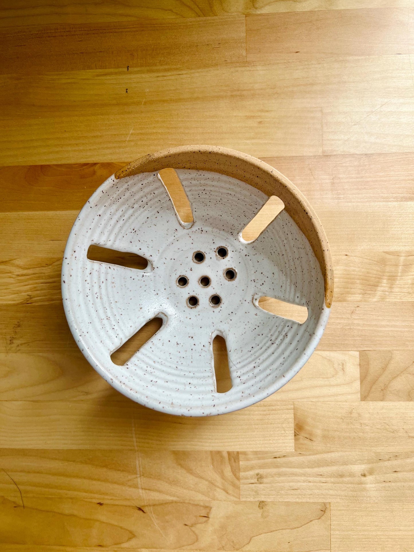 Handmade Ceramic Berry Bowls – Natural Stoneware – Modern Kitchenware – White Colander Bowls