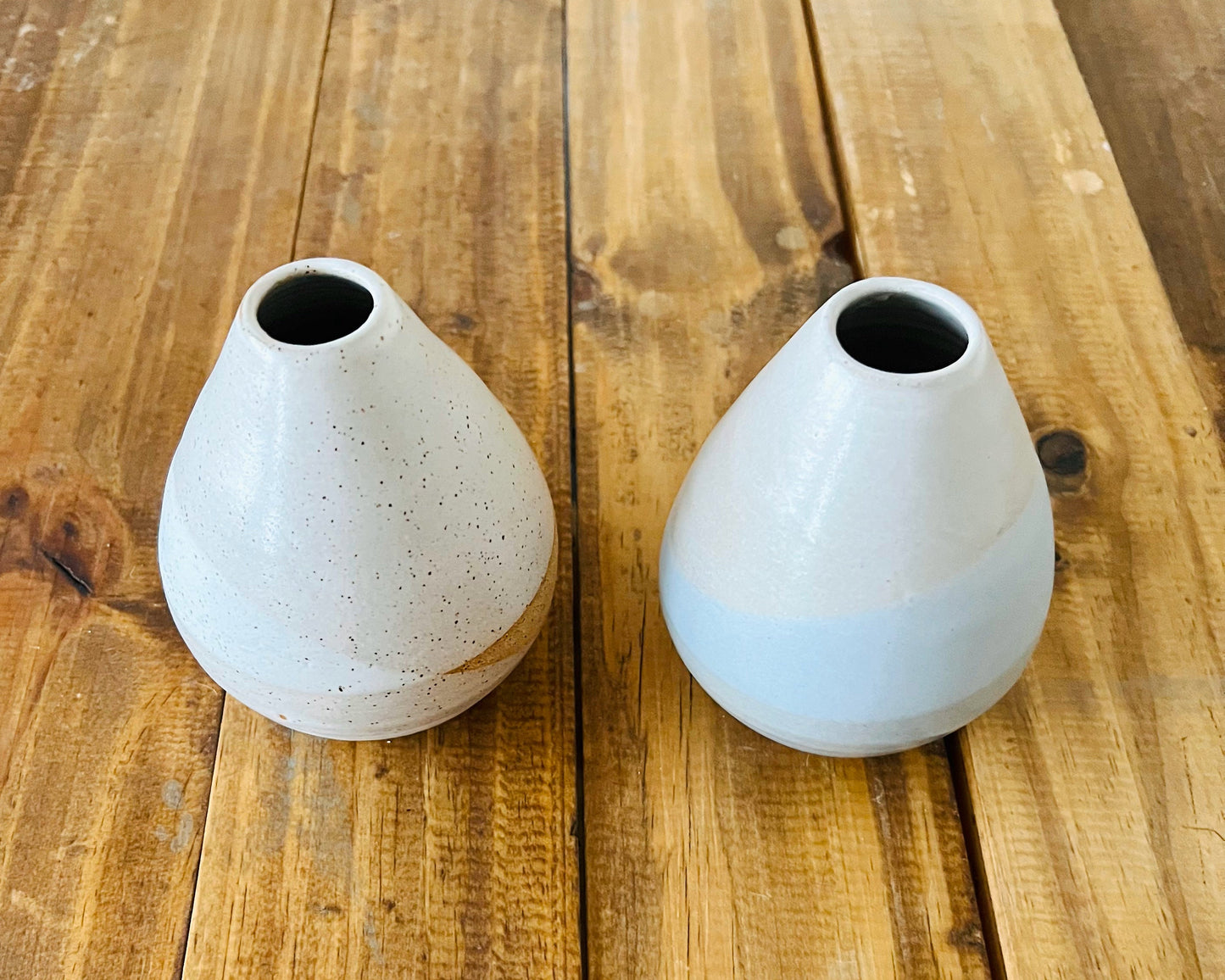 Handmade Criss-Cross Wide-Bottom Bud Vase – Unique Ceramic Vase with Color Options