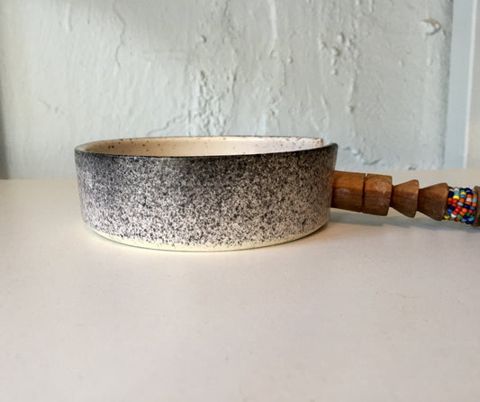 ceramic spoonrest - white with black spray - kitchnware