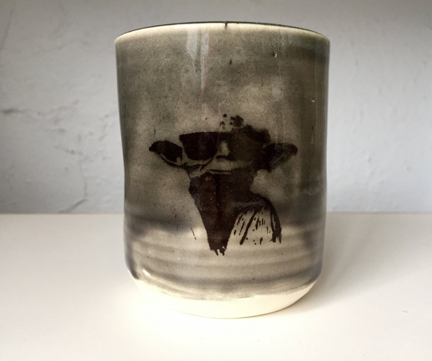 Handmade ceramic mug - yoda themed - starwars - grey and black