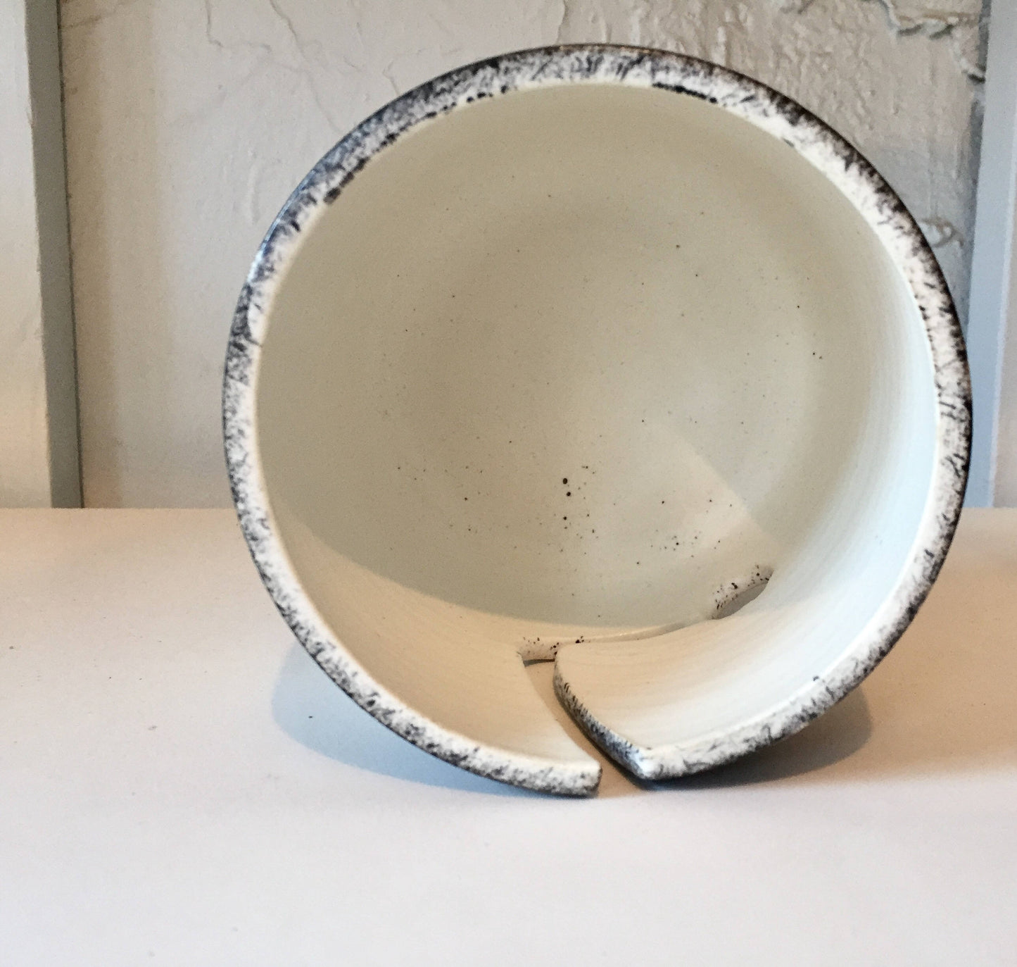 yarnbowl - ceramics - knitting bowl- white with black spray
