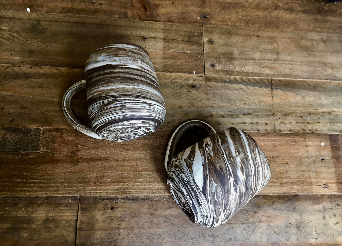 ceramic coffee mug-marble  design - Brown and white