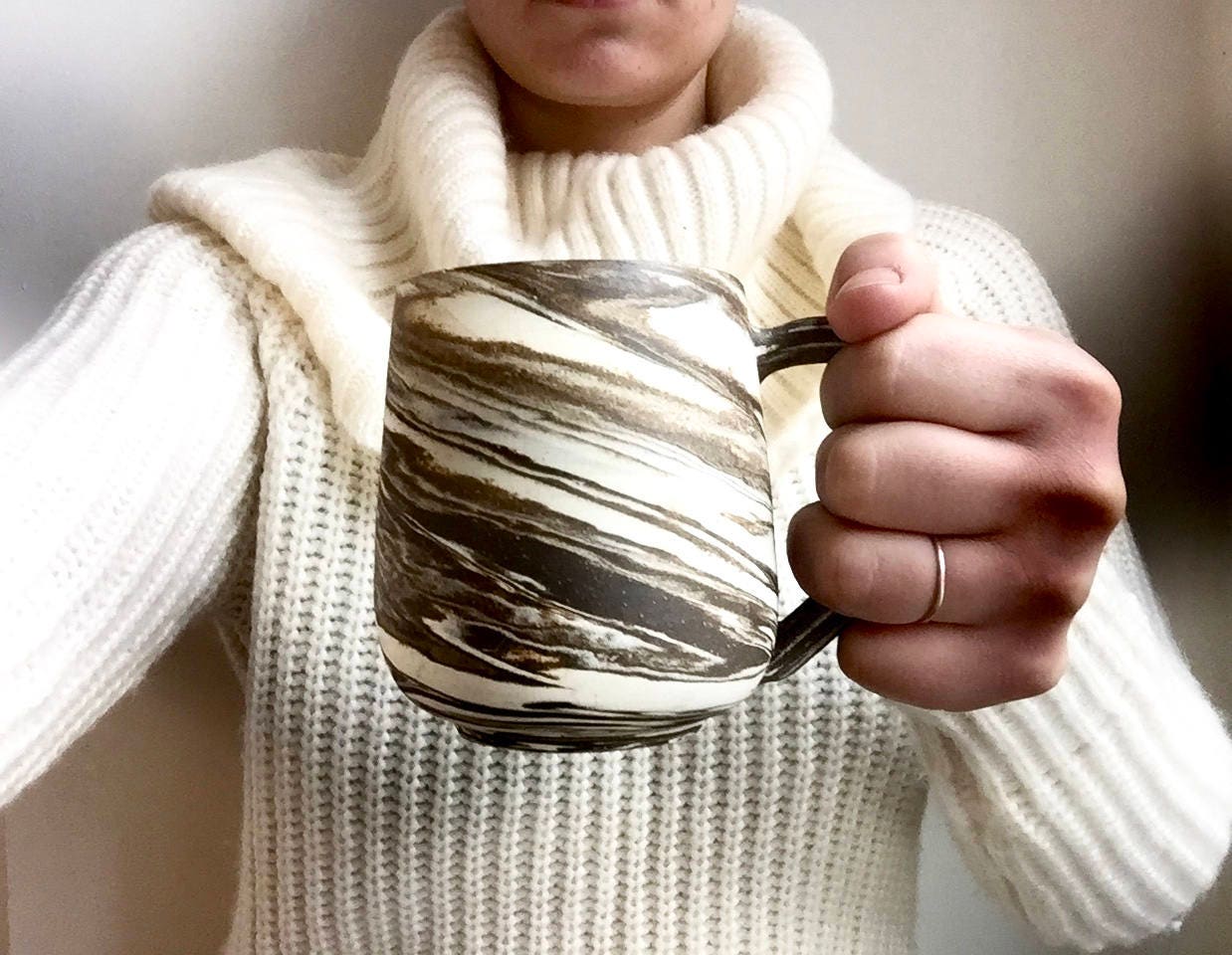 ceramic coffee mug-marble  design - Brown and white