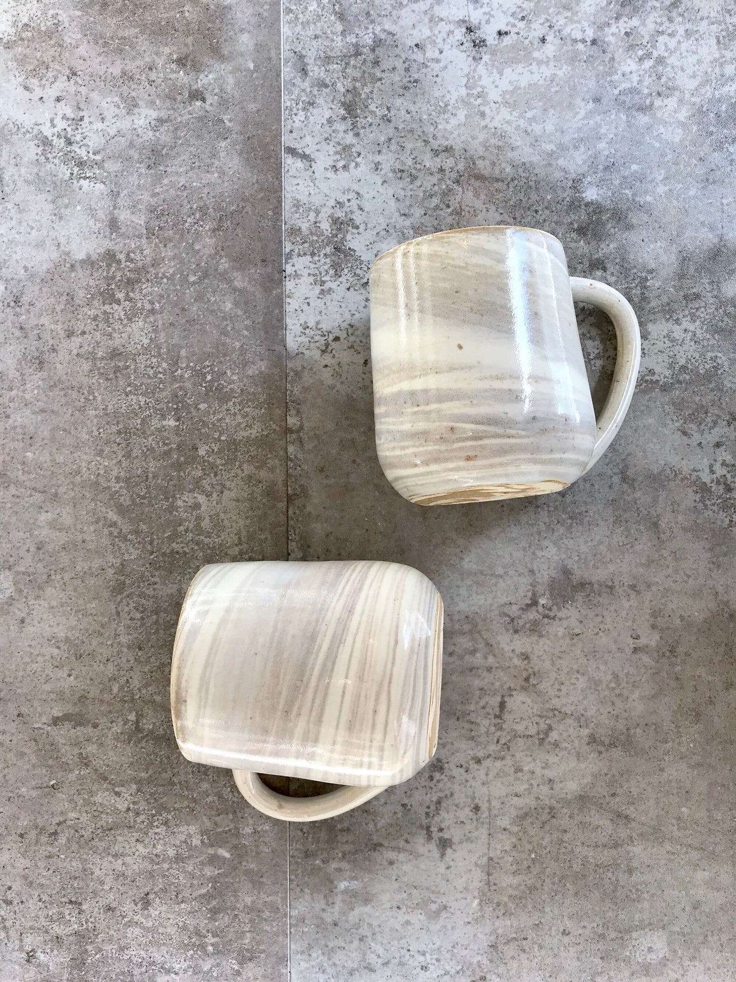 ceramic coffee mug-marble design -Beige and white