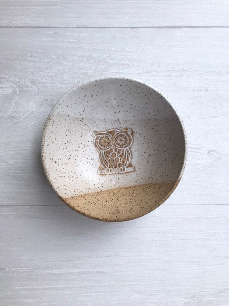 Speckled-ceramic garlic grater - multipurpose dish-kitchenware- bowls- White