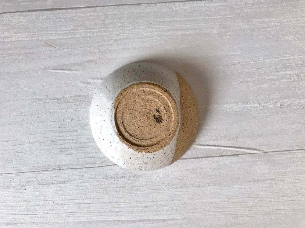 Speckled-ceramic garlic grater - multipurpose dish-kitchenware- bowls- White