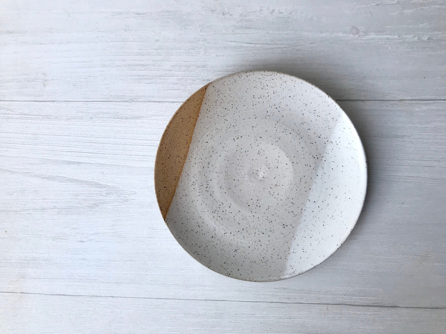 Speckled-small plate- dessert plate- multipurpose dish-kitchenware-White