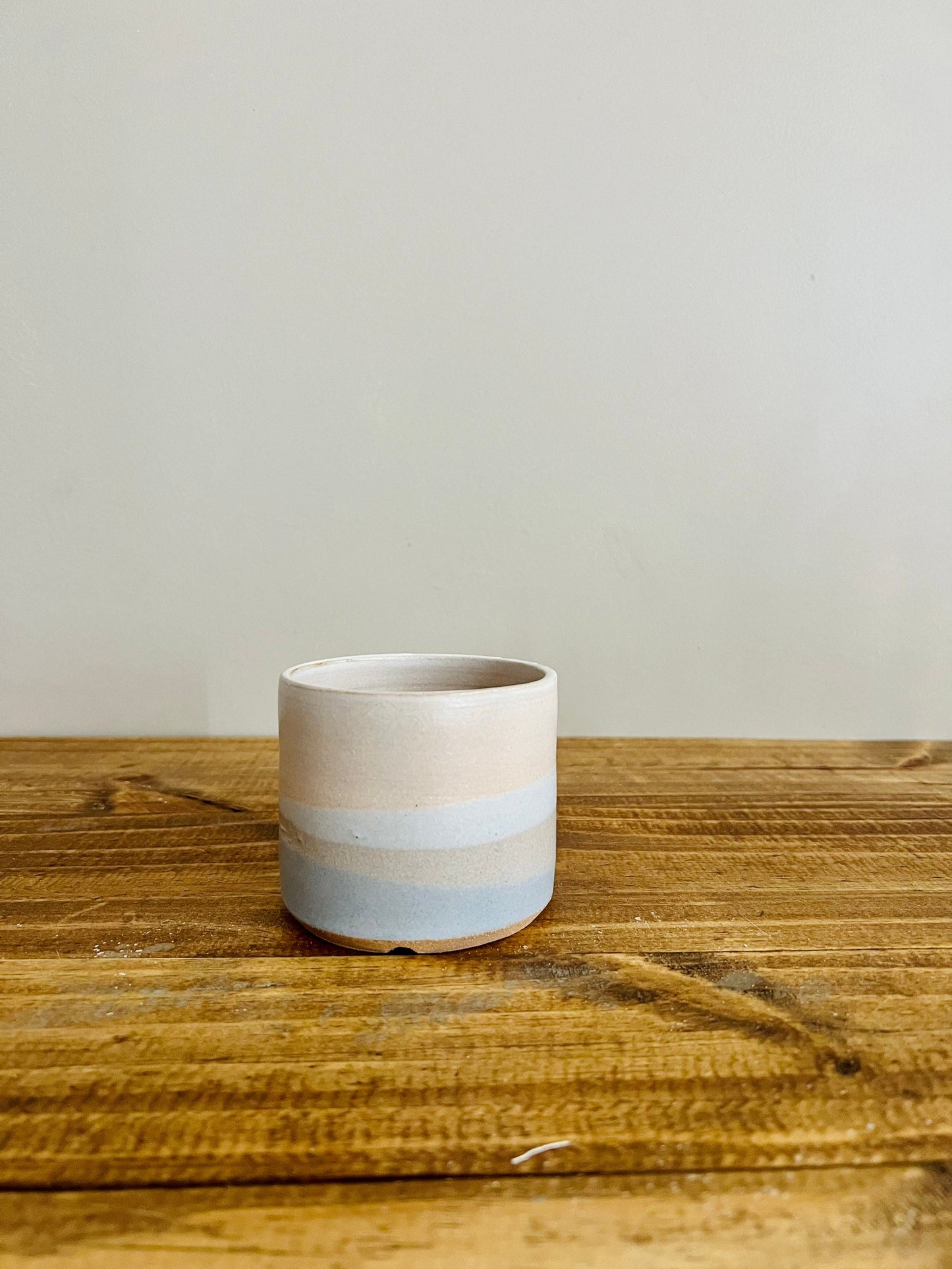 SamPle- Cylinder Succulent pot- drainage hole. 3. Ceramic