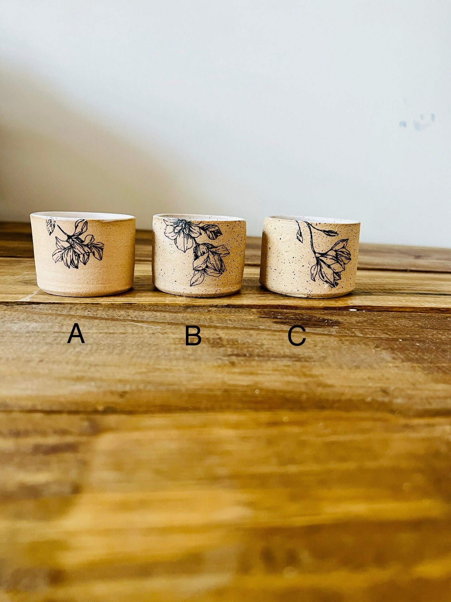 Limited Edition - Ceramic Matchstick Holder - Strike-on-side - Flower Design