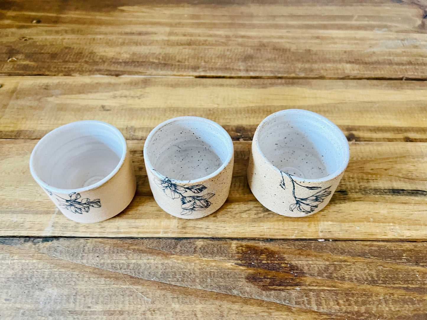 Limited Edition - Ceramic Matchstick Holder - Strike-on-side - Flower Design