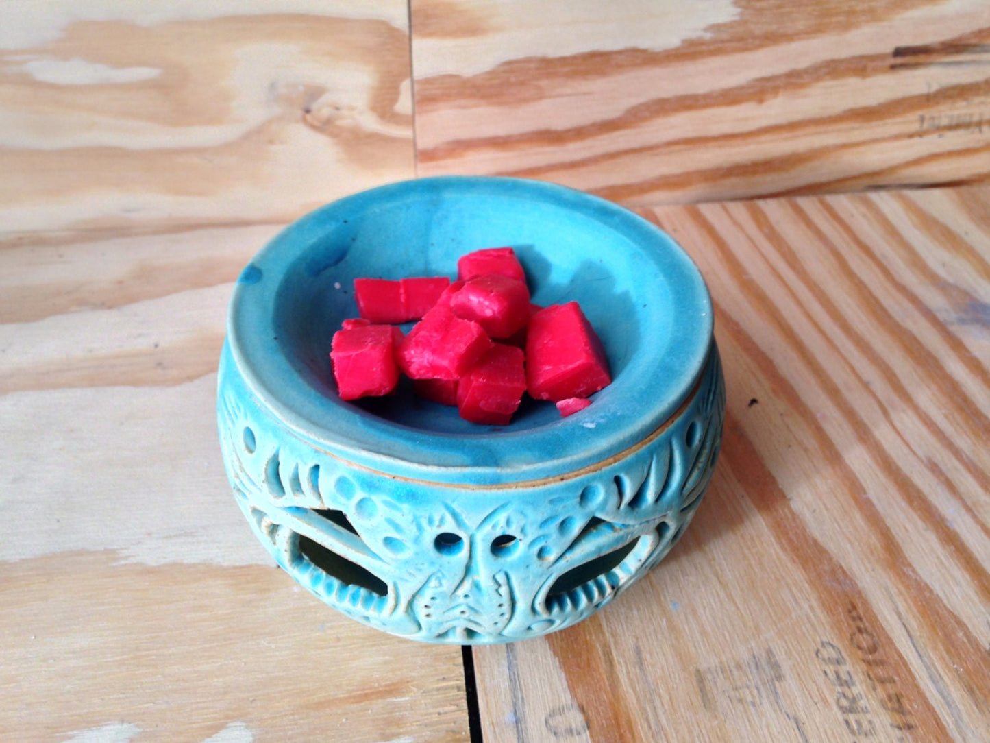 ceramic turquiose candle and  wax burner  with sugar skull design