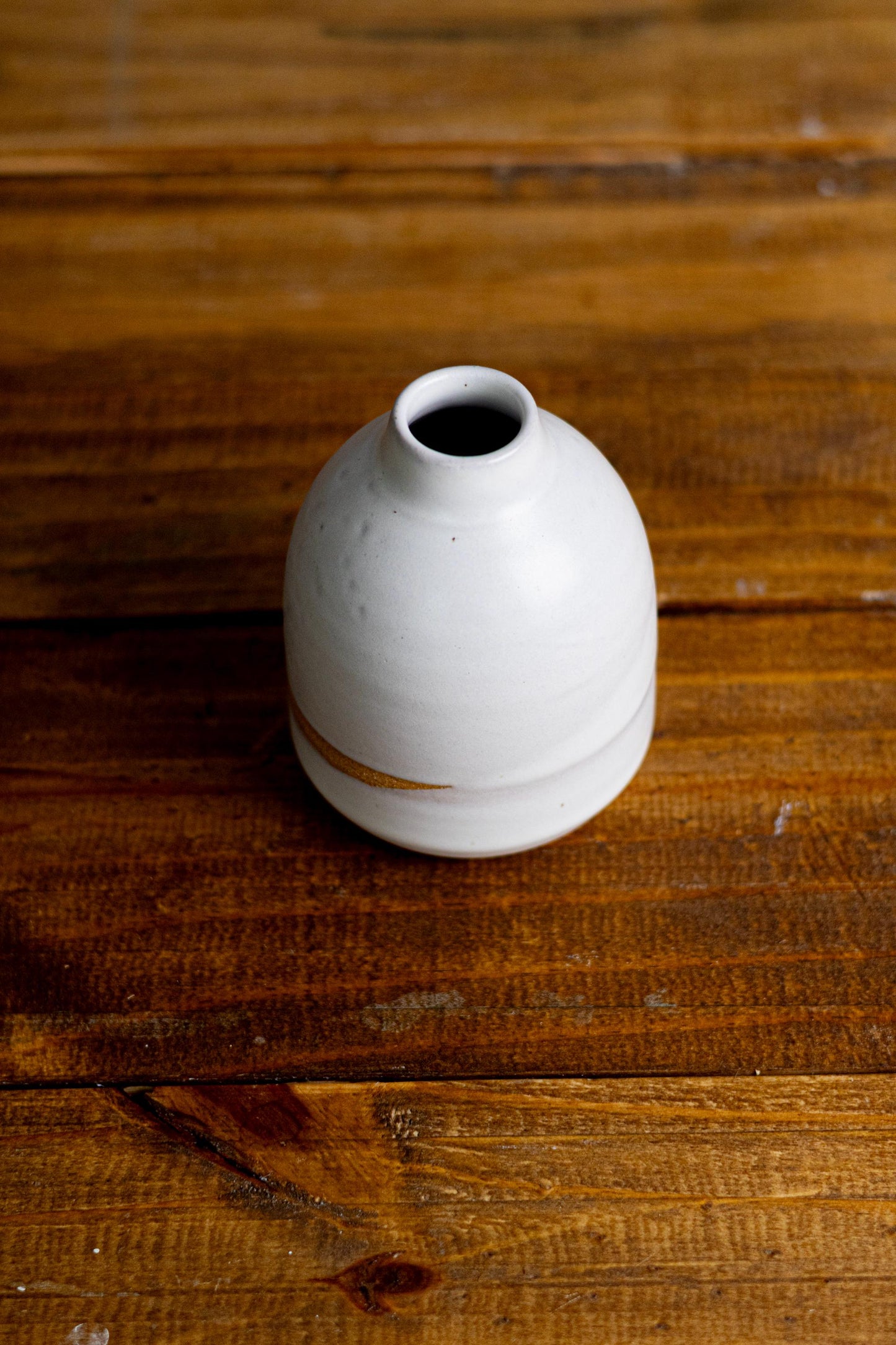 Handmade Ceramic Bud Vase: Beige Stoneware, Minimalist Decor