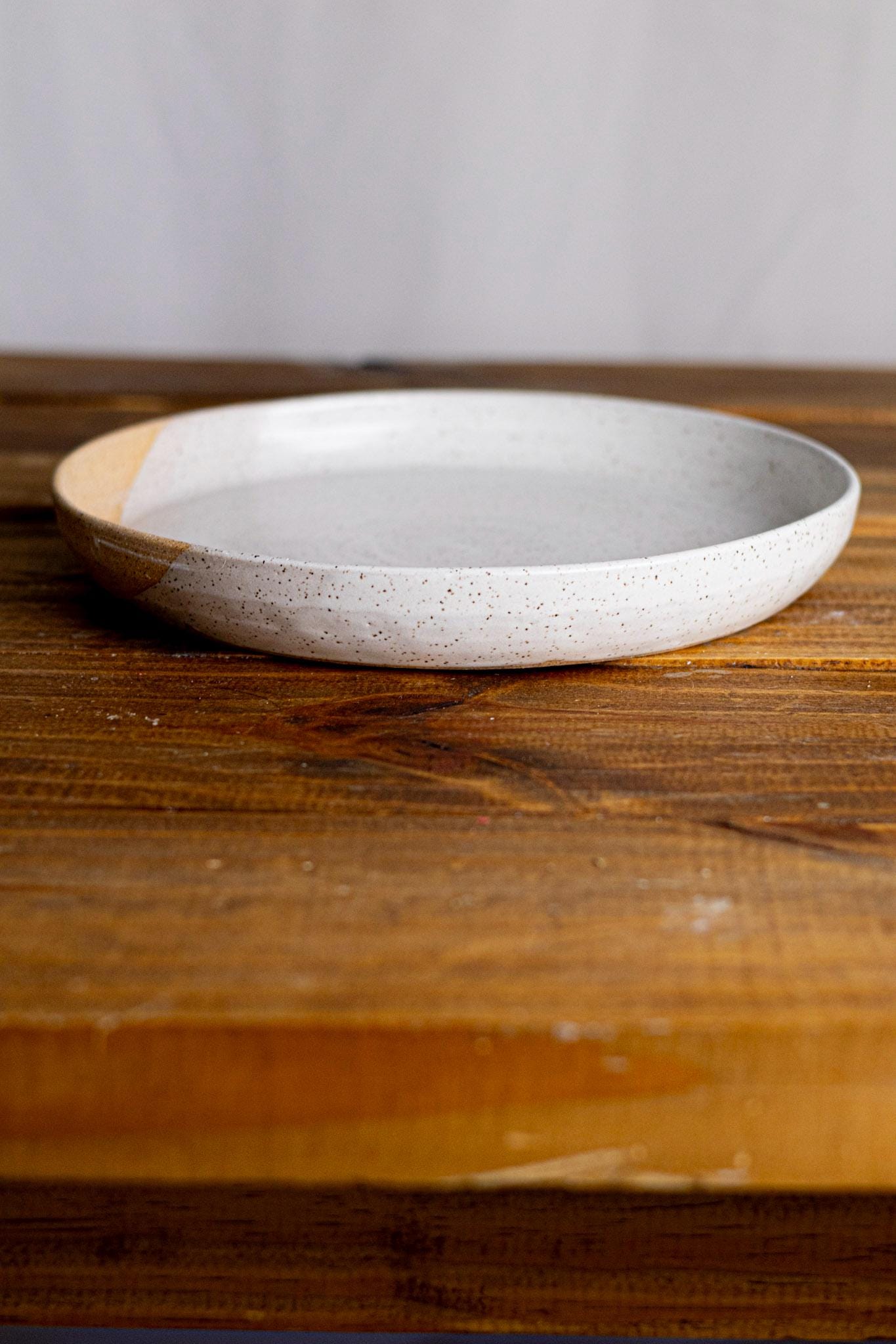 Handmade Wide-Bottom Blate  Unique Ceramic Bowl-Plate for Versatile Kitchenware