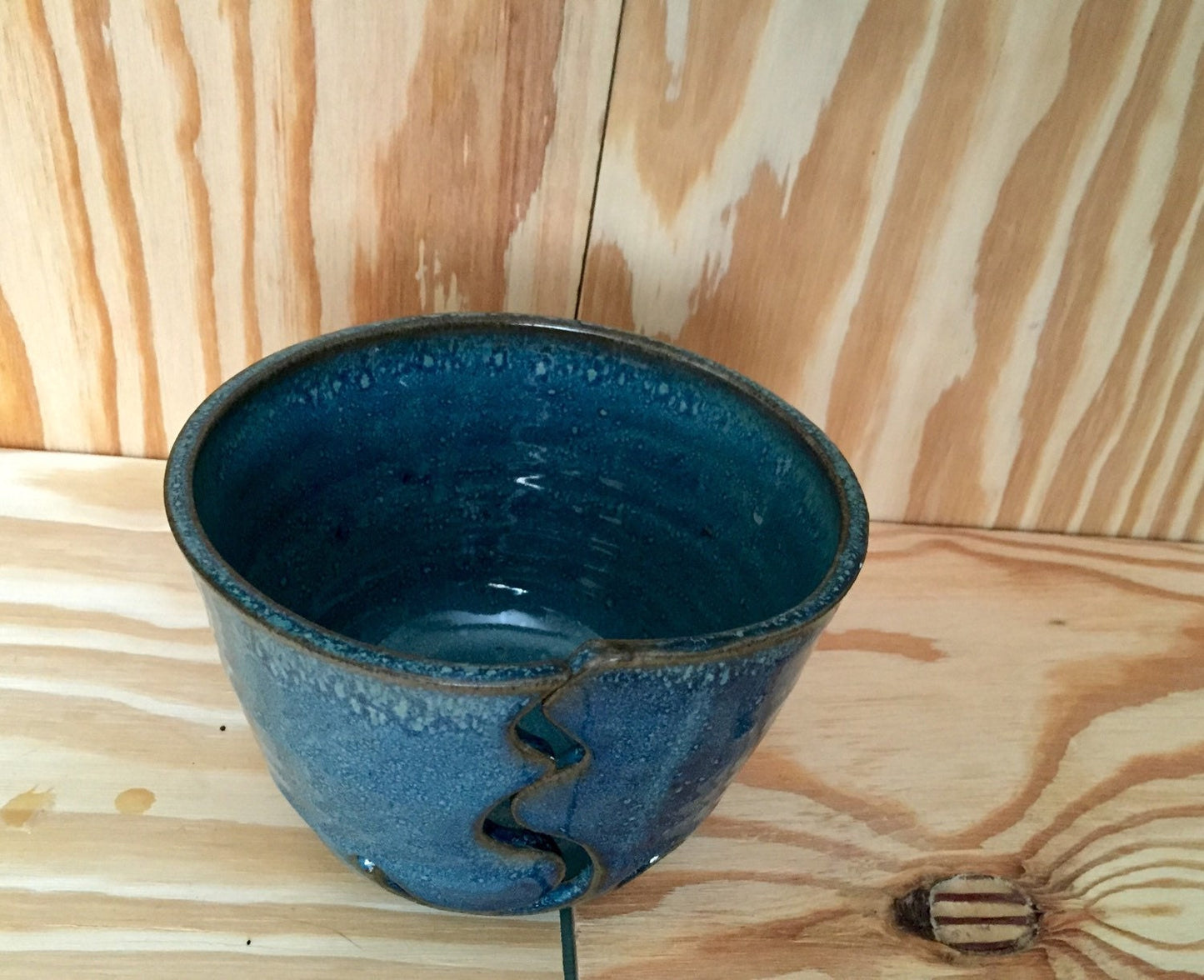 Large handmade ceramic yarnbowl in blue/green