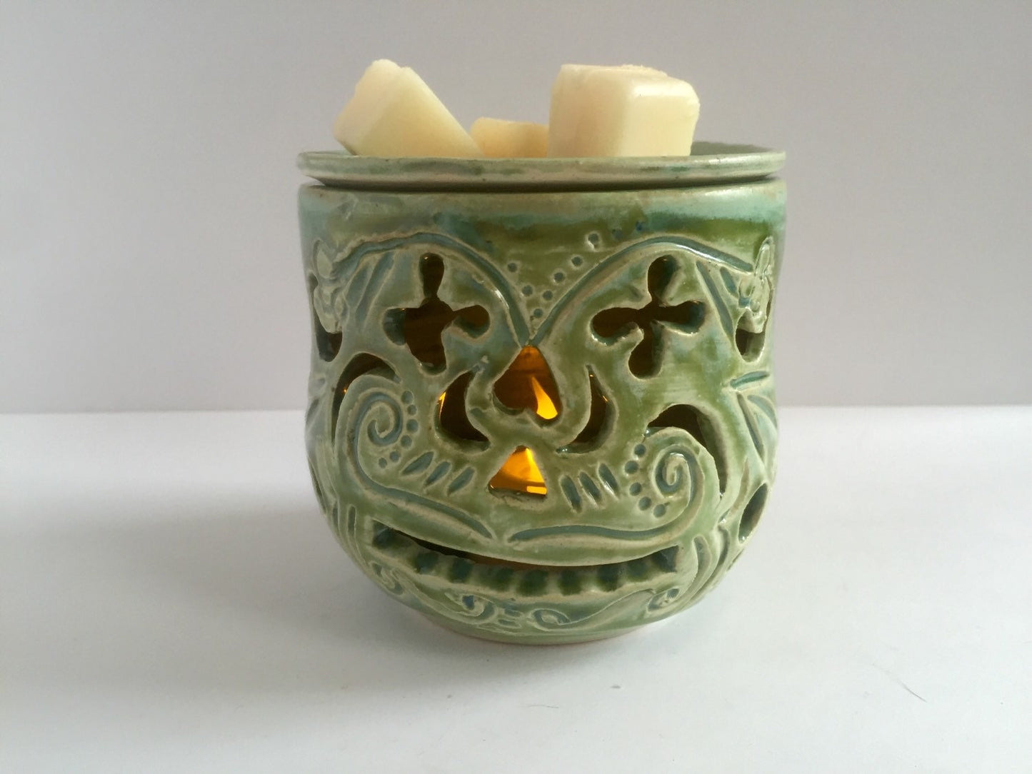 Handmade turqiouse ceramic wax warmer/ oil burner with sugarskull design