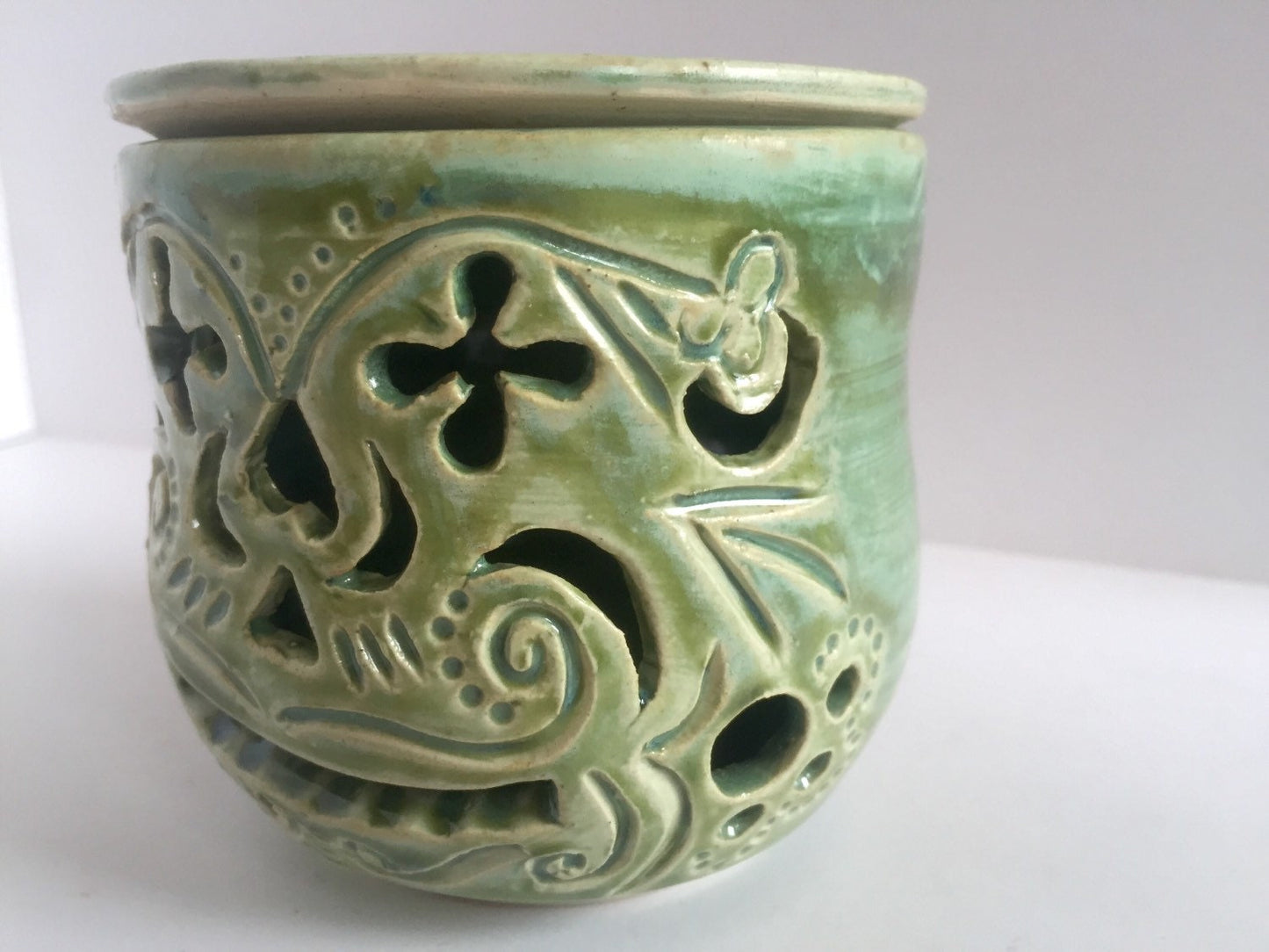 Handmade turqiouse ceramic wax warmer/ oil burner with sugarskull design