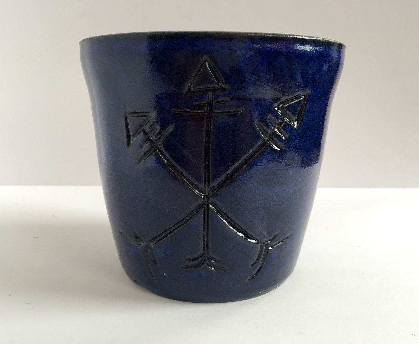 ceramic planter handcarved arrow design in cobalt blue