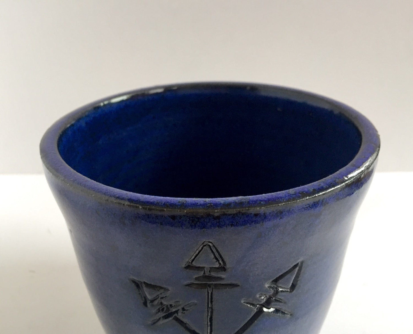 ceramic planter handcarved arrow design in cobalt blue