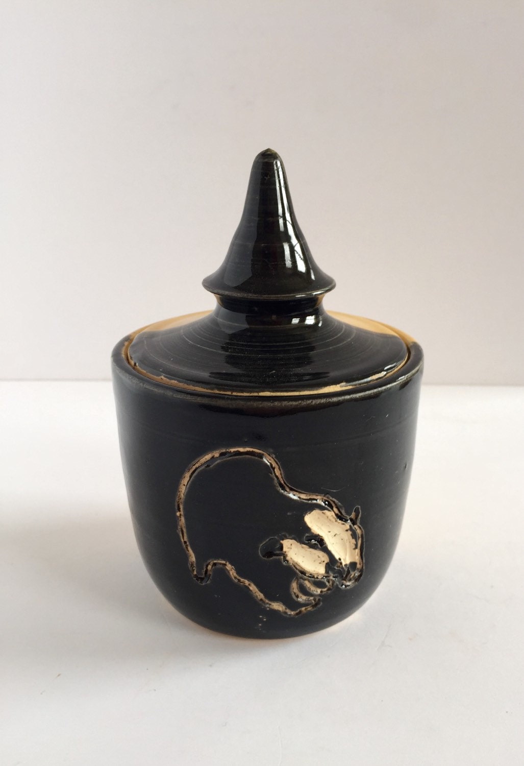 harry potter themed ceramic jar in hufflepuff colors