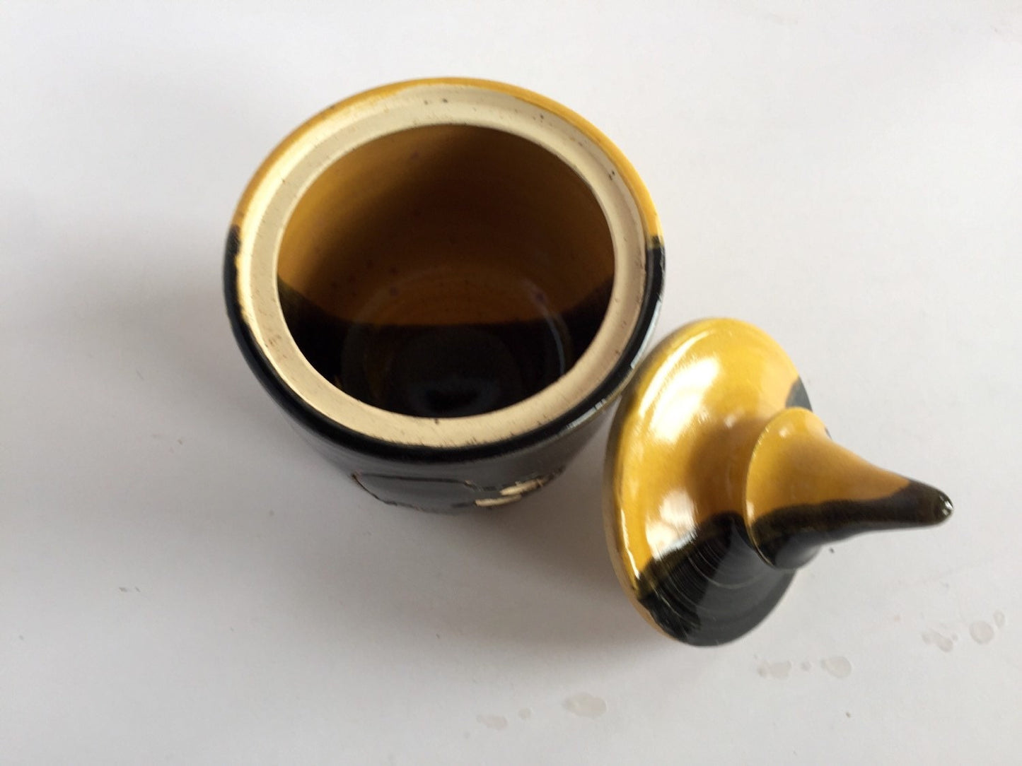 harry potter themed ceramic jar in hufflepuff colors