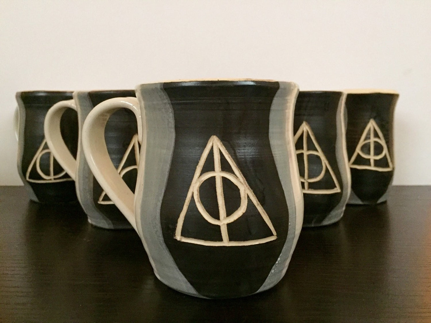 Ceramics- coffeee mug - Harry potter - dealthy hallows- black and white